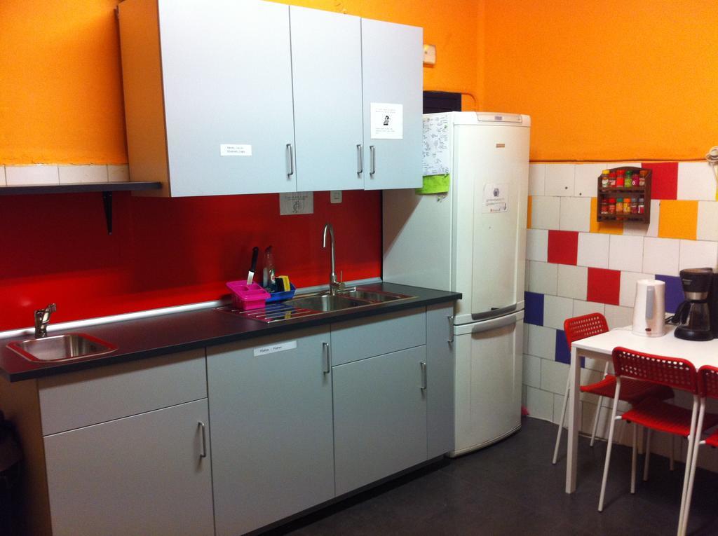 Hostel Hemingway ปัมโปลนา ภายนอก รูปภาพ