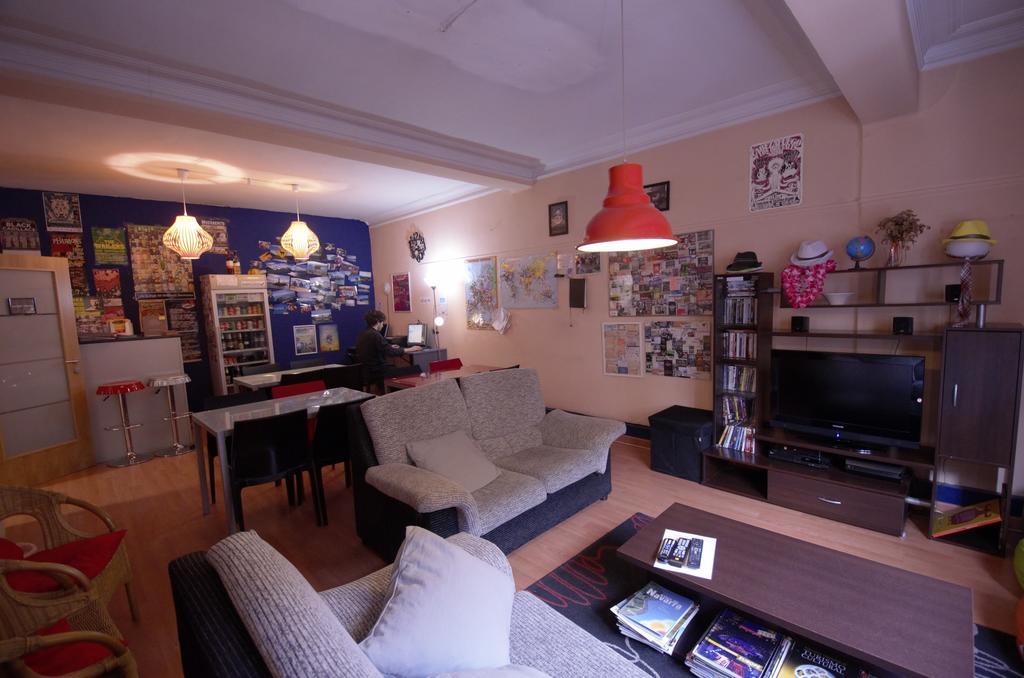 Hostel Hemingway ปัมโปลนา ภายนอก รูปภาพ