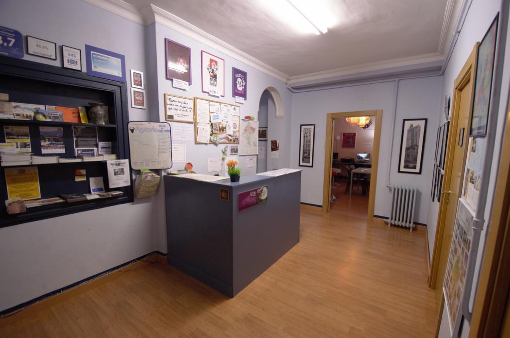 Hostel Hemingway ปัมโปลนา ภายนอก รูปภาพ