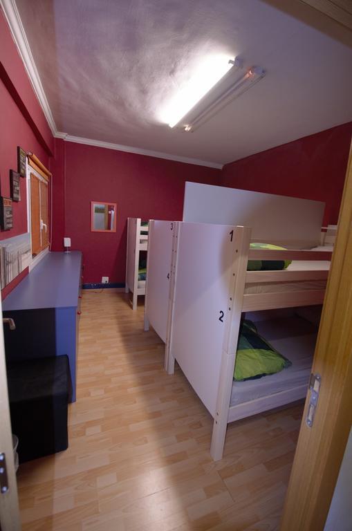 Hostel Hemingway ปัมโปลนา ภายนอก รูปภาพ