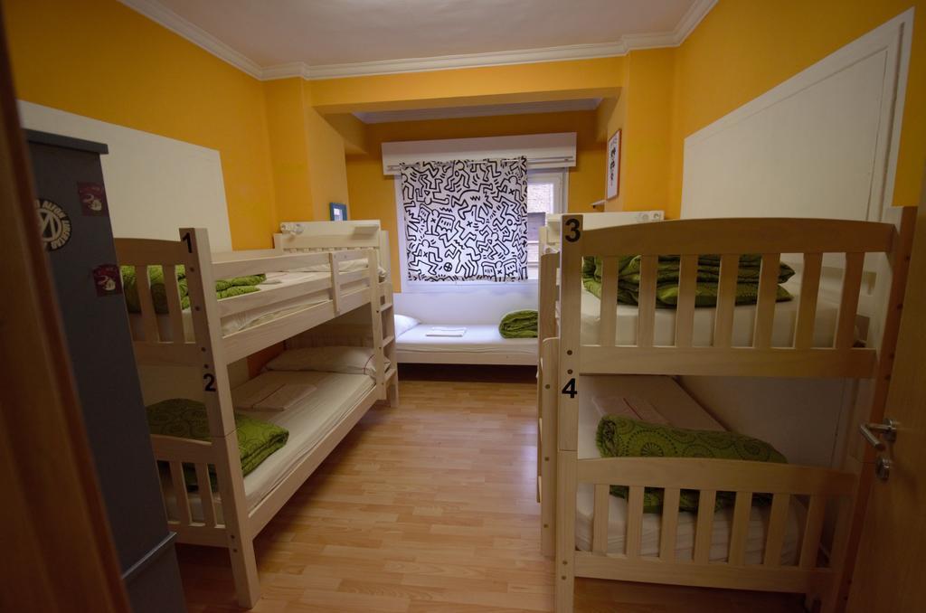 Hostel Hemingway ปัมโปลนา ภายนอก รูปภาพ