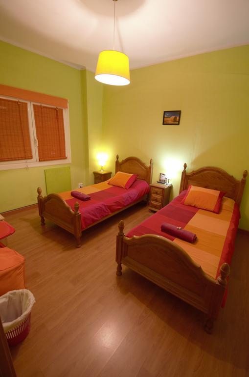 Hostel Hemingway ปัมโปลนา ภายนอก รูปภาพ