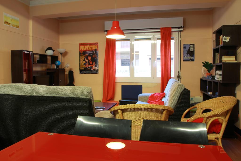 Hostel Hemingway ปัมโปลนา ภายนอก รูปภาพ