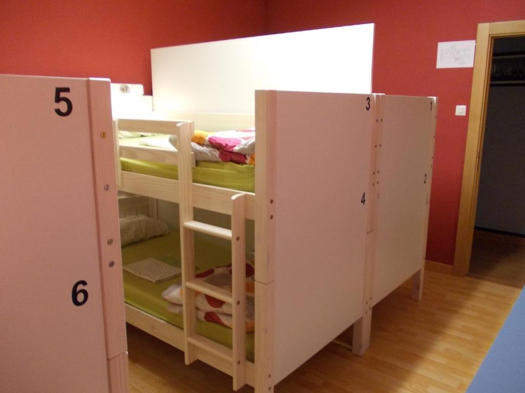 Hostel Hemingway ปัมโปลนา ภายนอก รูปภาพ