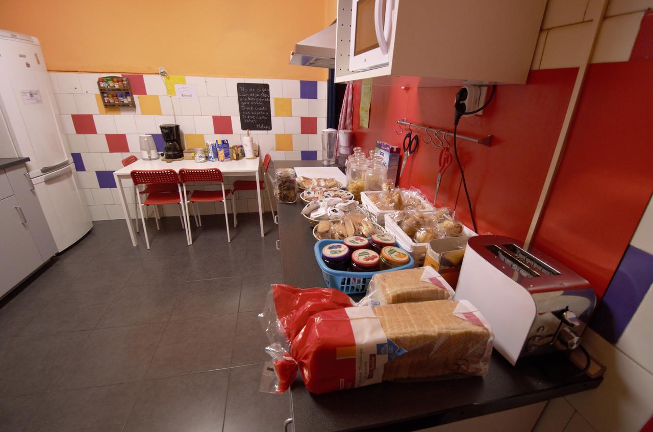 Hostel Hemingway ปัมโปลนา ภายนอก รูปภาพ